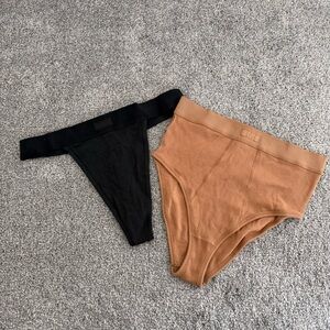 SKIMS Black and Tan Panties Set
